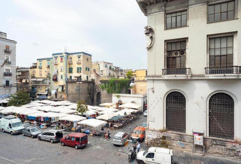 استودیوی استاندارد, B&b Donna Adelina