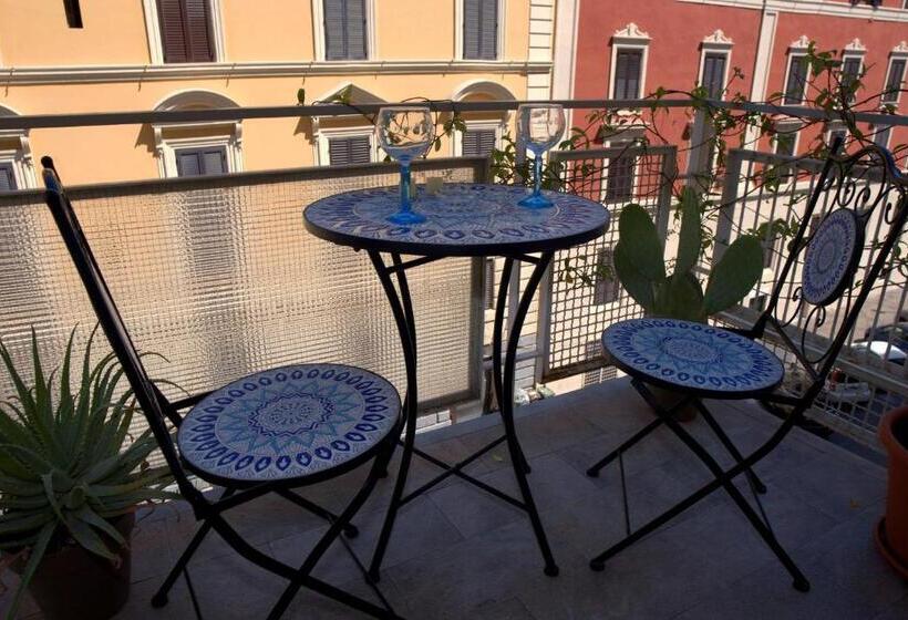 اتاق استاندارد با بالکن, Candia Vatican Suites