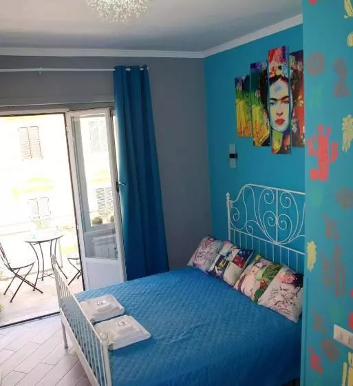 اتاق استاندارد با بالکن, Candia Vatican Suites