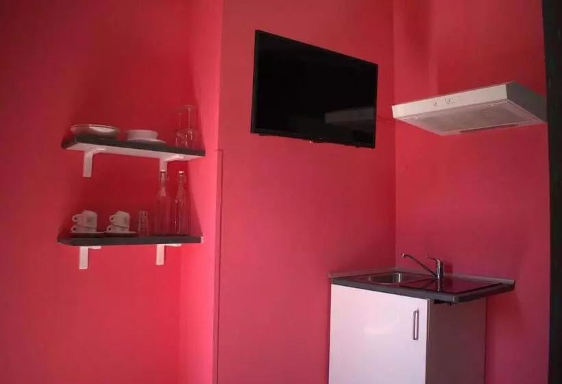 استودیوی استاندارد, Candia Vatican Suites