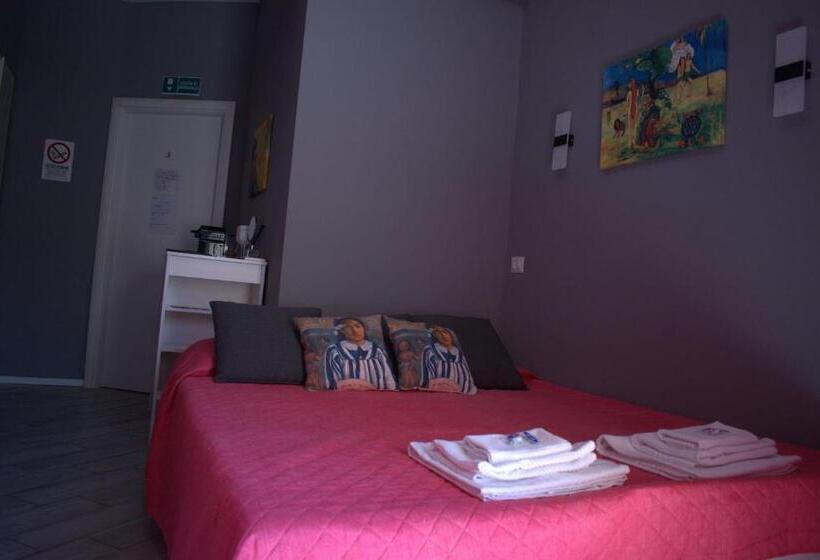 استودیوی استاندارد, Candia Vatican Suites