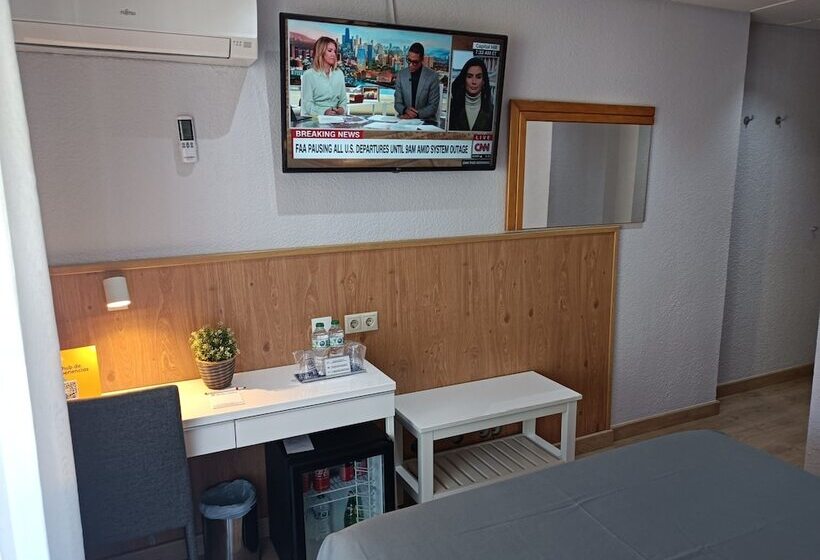 اتاق سوپریور با چشمانداز شهر, Mendez Nunez Alicante