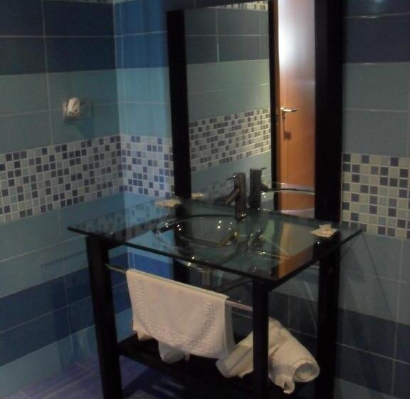 Номер Стандарт, El Cruce