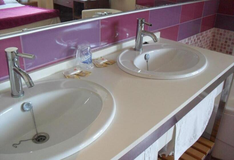 Номер Superior, El Cruce