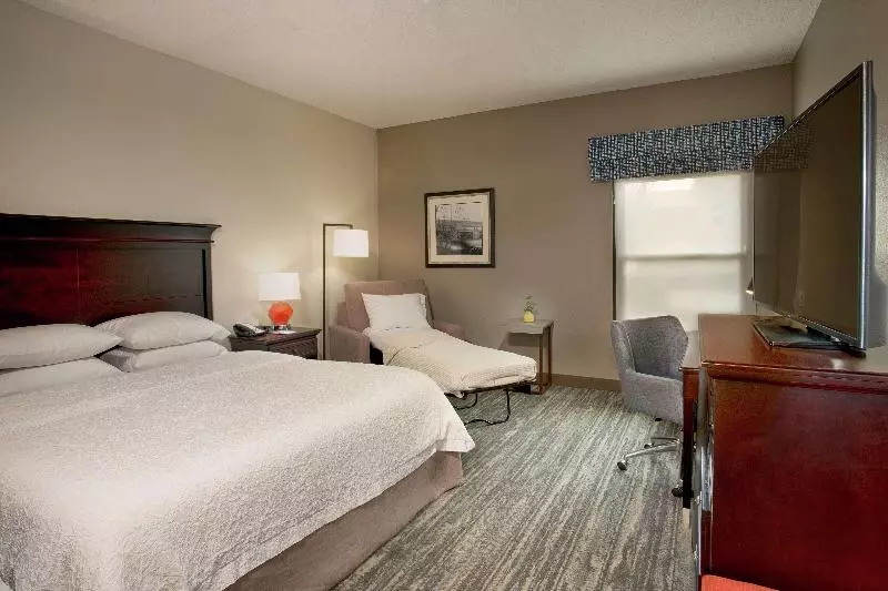キングサイズベッドのスタンダードルーム, Holiday Inn Express Selinsgrove, An Ihg