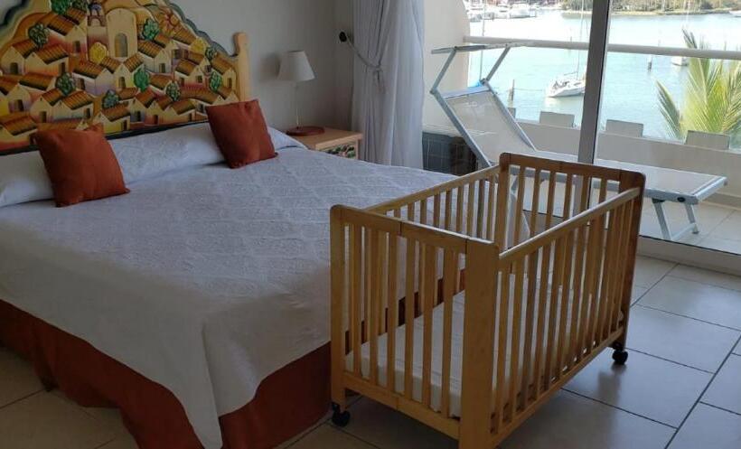 סוויטת 2 חדרי שינה, Marina Banderas Suites