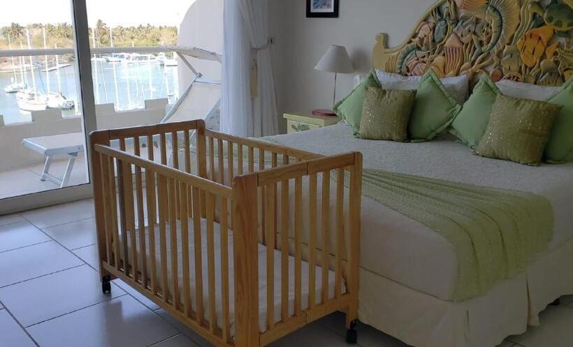 סוויטת 2 חדרי שינה, Marina Banderas Suites