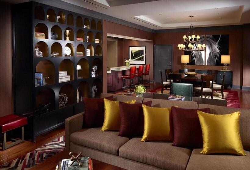 Suite King Size Bed, Omni Nashville