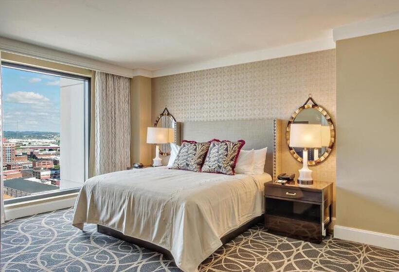 سوئیت با تخت بزرگ, Omni Nashville