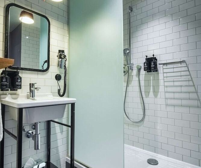 Pokój Standard, Pulse8