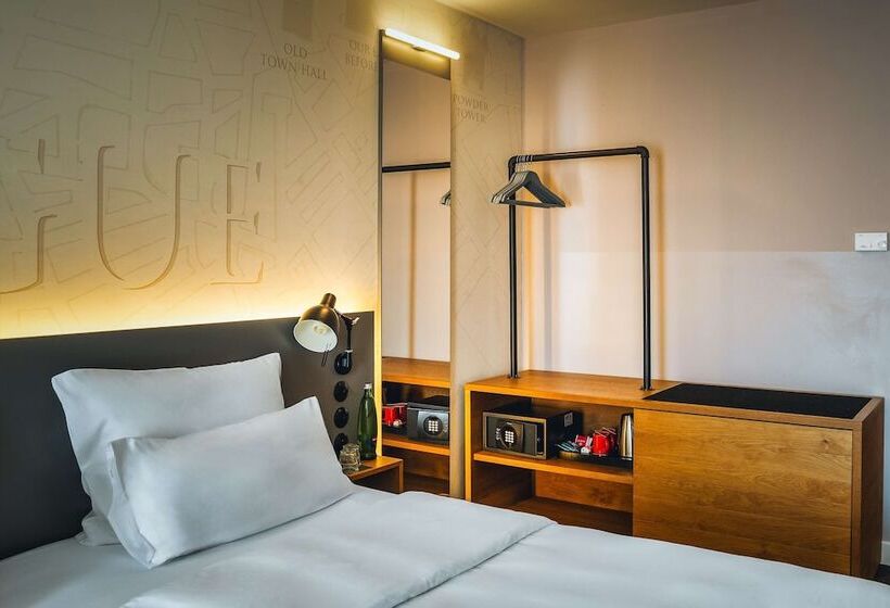 Pokój Standard, Pulse8