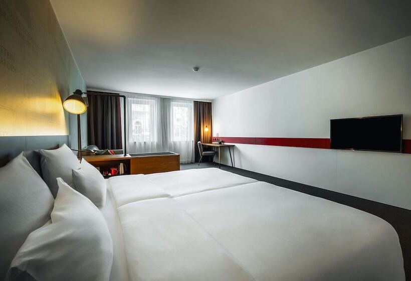 Quarto Estandar, Pulse8