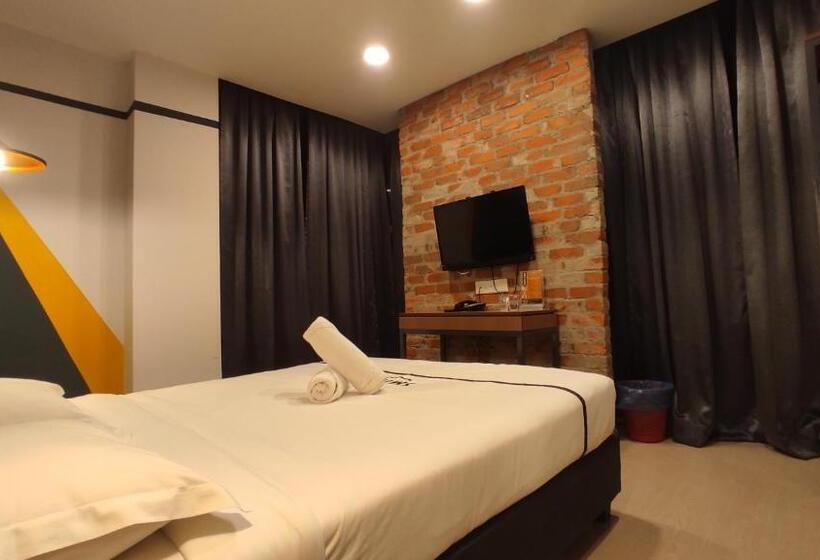 Quarto Deluxe, Smile Hotel C180 Cheras Selatan