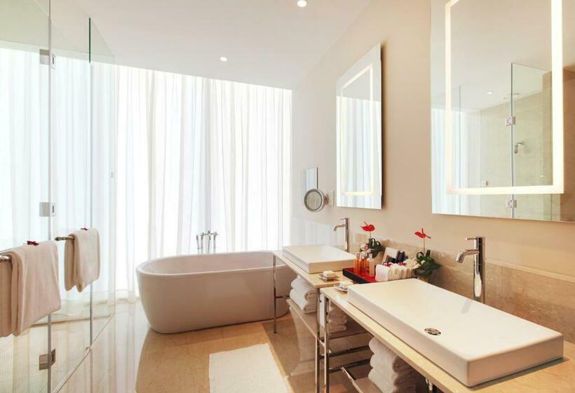 Номер Премиум, Anantara Downtown Dubai