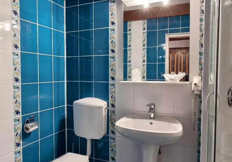 Habitació Estàndard, Traube