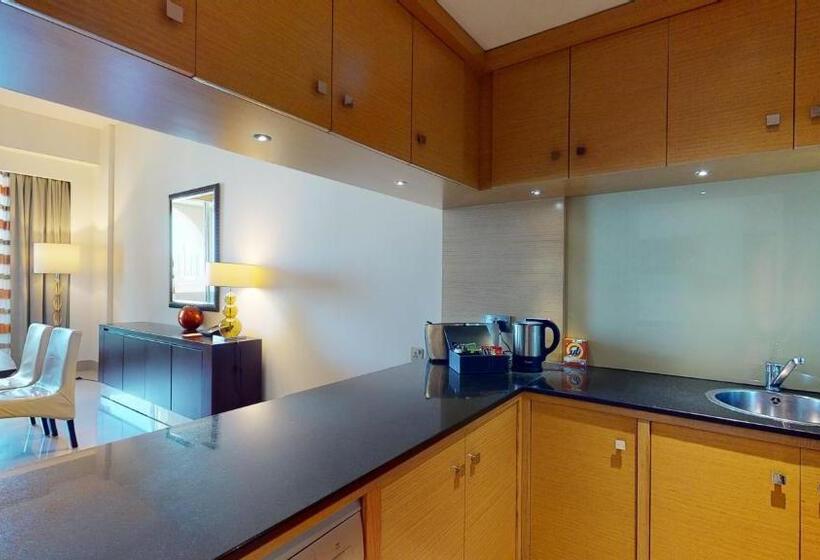 Апартаменты 3 Спальни, Marriott Executive Apartments Al Jaddaf, Dubai