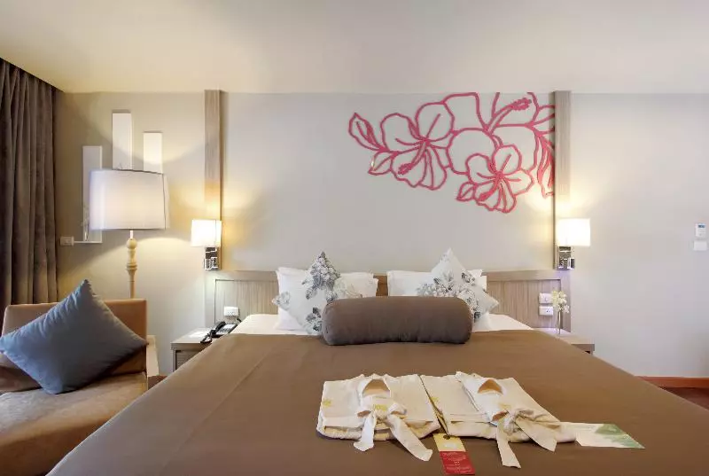 デラックスバンガロー, Sentido Khao Lak