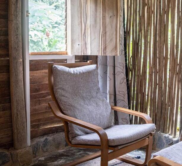 اتاق استاندارد, La Colmena Rd