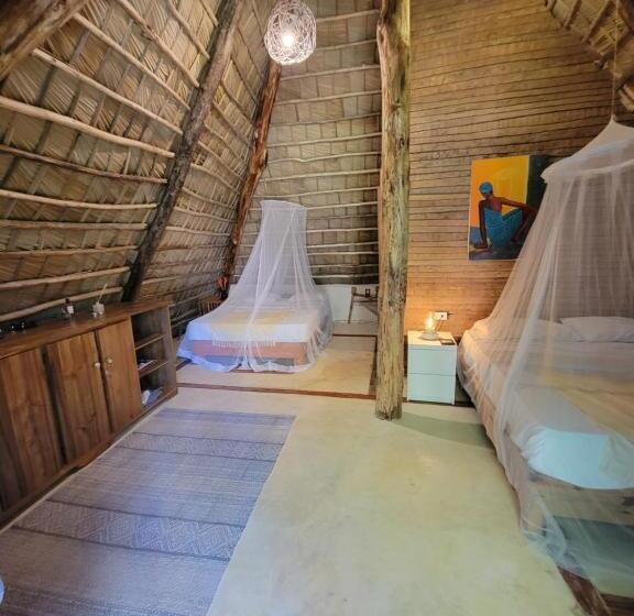 اتاق کلاسیک چهارنفره, La Colmena Rd