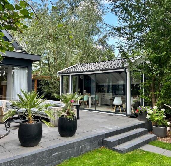 シャレー1寝室, Casa Aan De Plas, B&b Met Sauna En Hottub Of Jacuzzi