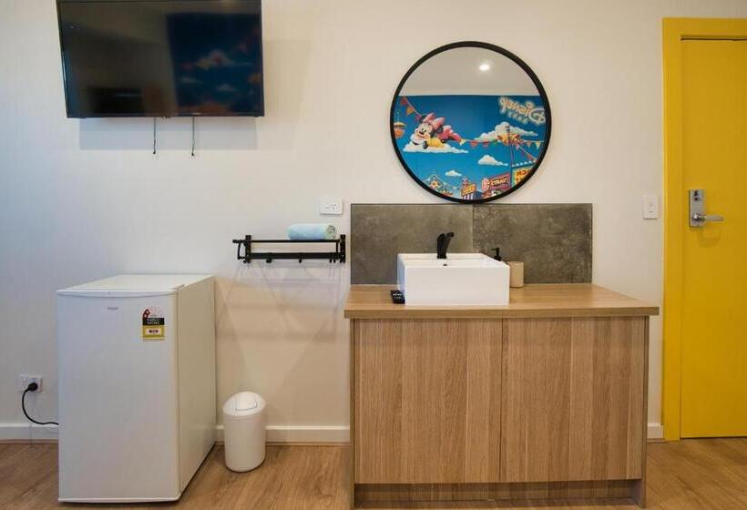 جناح عائلي, Dreamy Stays Accommodation Private Rooms With Shared Bathrooms