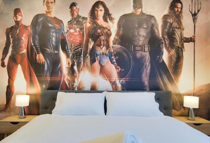 جناح سرير كينج, Dreamy Stays Accommodation Private Rooms With Shared Bathrooms