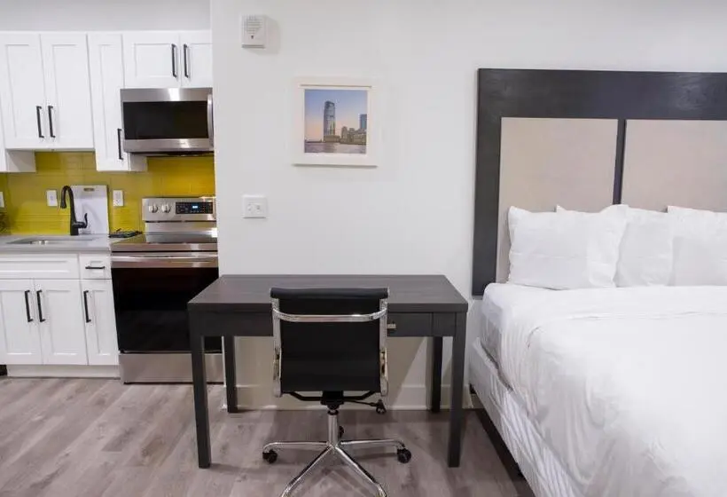 استودیوی استاندارد, Peachtree Suites   Jersey City