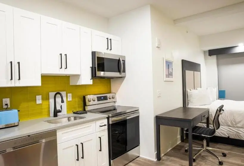 استودیوی استاندارد, Peachtree Suites   Jersey City