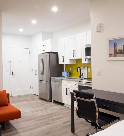 Студия Стандарт, Peachtree Suites Jersey City