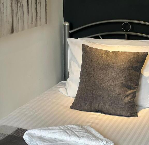 חדר סטנדרד יחיד חדר אמבטיה משותף, Rock House Bed And Breakfast