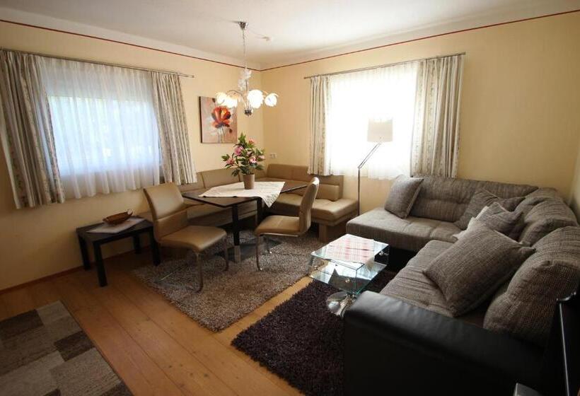 带2个卧室的公寓, Alpenlandhaus Menardi