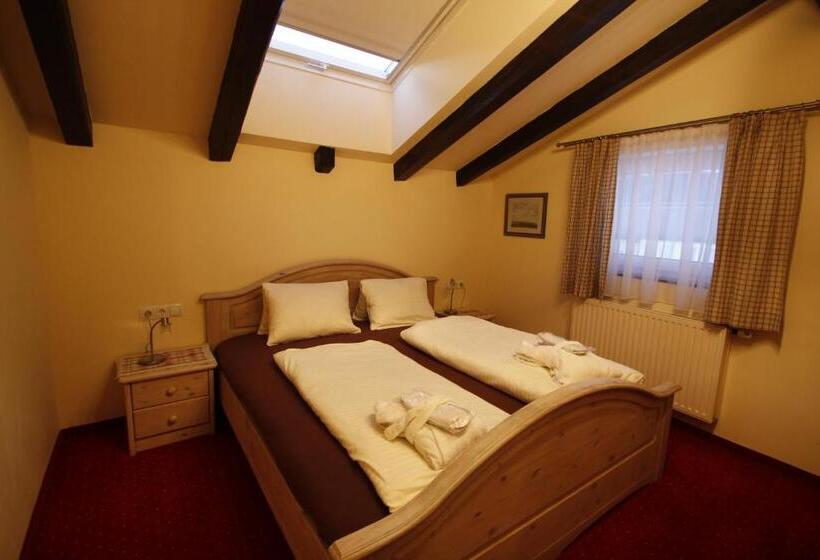 带阳台两卧公寓, Alpenlandhaus Menardi