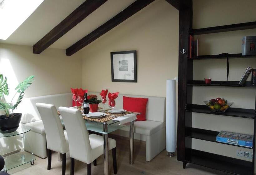 带阳台两卧公寓, Alpenlandhaus Menardi