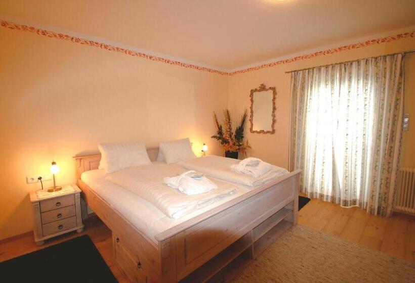 带2个卧室的公寓, Alpenlandhaus Menardi