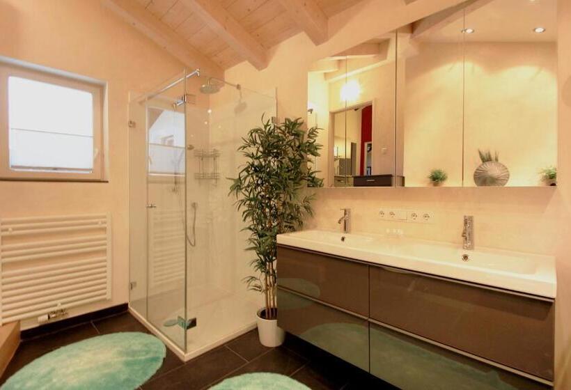 带阳台两卧公寓, Alpenlandhaus Menardi