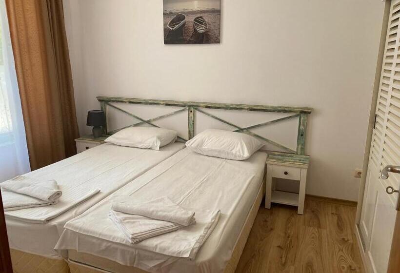 带1个卧室的带阳台的公寓, Apart Hotel Dawn Park