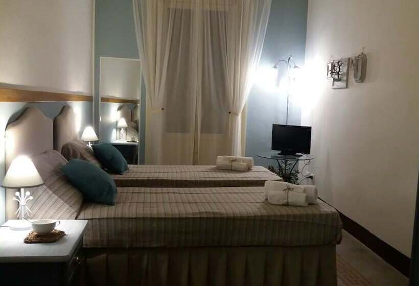 标准三人间, Ai Lumi