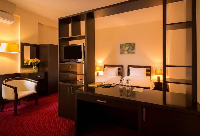 اتاق لوکس, 14 Floor