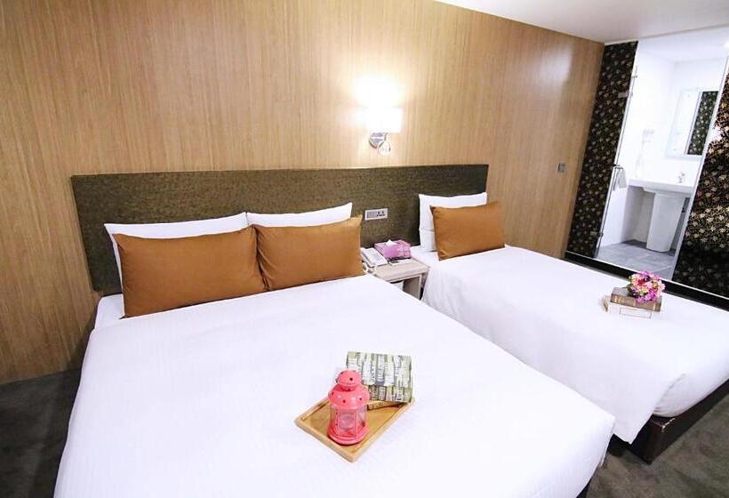 Standard Kolmen Hengen Huone, 6  Wannien