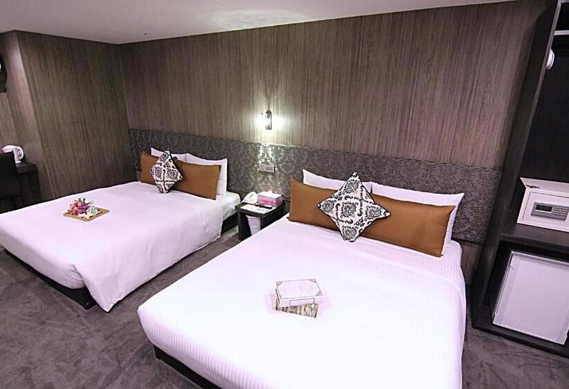 Perhehuone, 6  Wannien