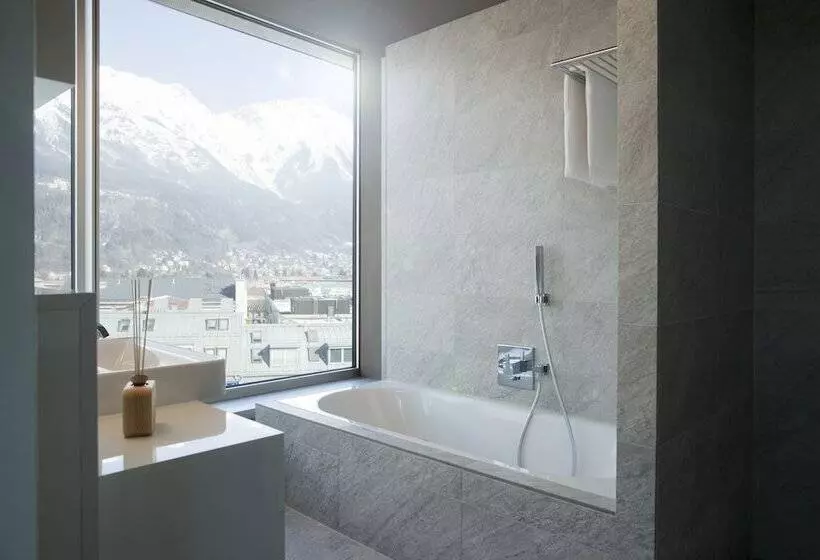 اتاق لوکس, Adlers Hotel Innsbruck