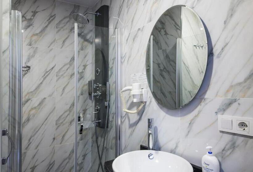 اتاق اکونومی, Aston Hotel Taksim