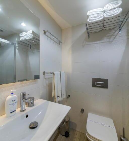 اتاق خانوادگی, Aston Hotel Taksim