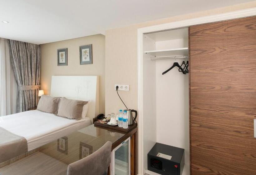 اتاق خانوادگی, Aston Hotel Taksim