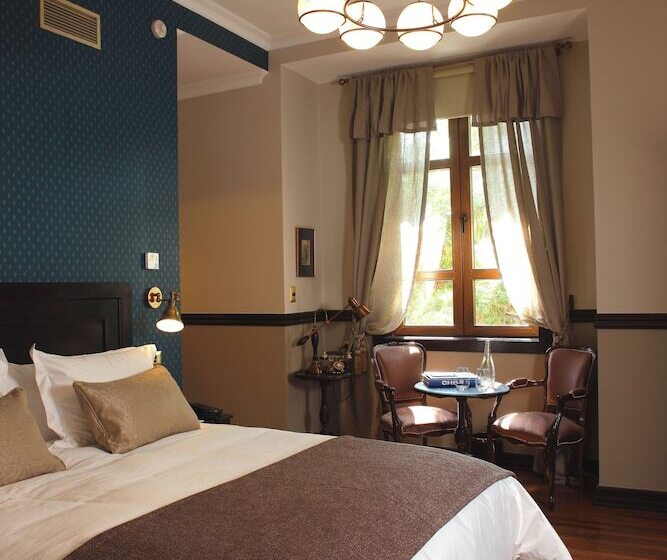 اتاق پرمیوم, Boutique Castillo Rojo