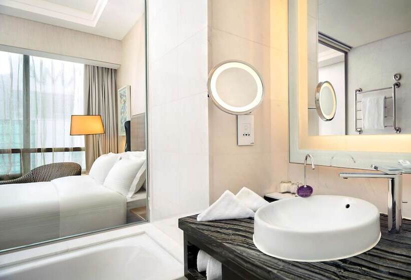 اتاق کلاب, Carlton City Hotel Singapore