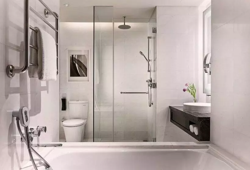 سوییت, Carlton City Hotel Singapore