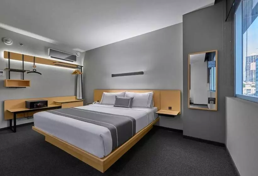 キングサイズベッドのスイートルーム, City Express Plus by Marriott Ciudad de México Santa Fe