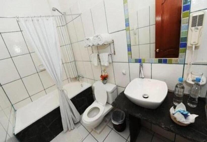 Standard Egyágyas Szoba, Eureka San Blas