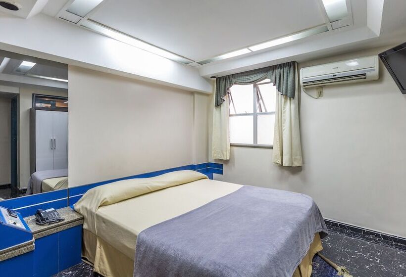 اتاق سوپریور, Fênix